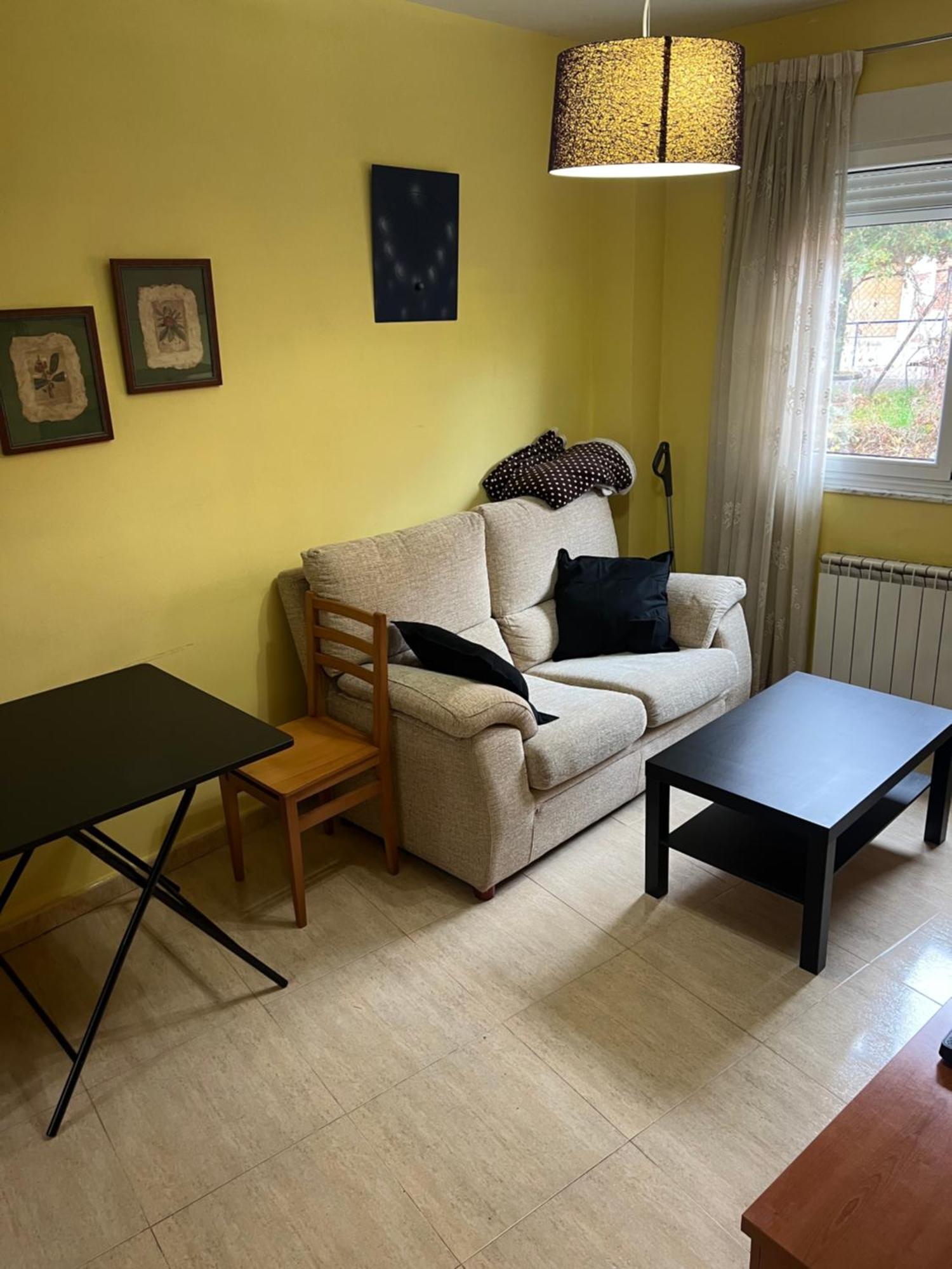 Azadinos, Leon. Apartment Bagian luar foto